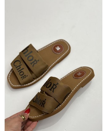 Sandalia Chloee camel