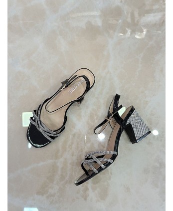 Sandalia trenzada negra 2