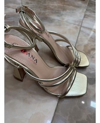 Tacón Dana Dorado 2