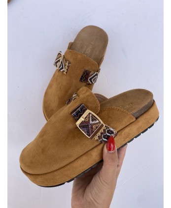 Zuecos Hebilla Cusco 2