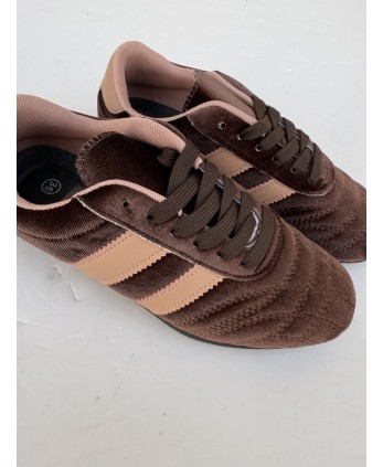 Deportiva Terciopelo Marrón 2