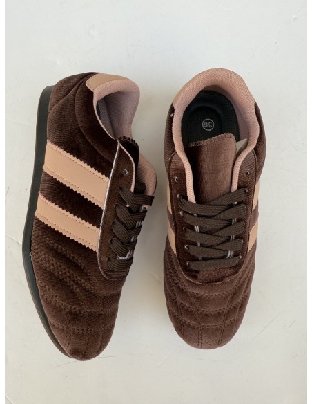 Deportiva Terciopelo Marrón