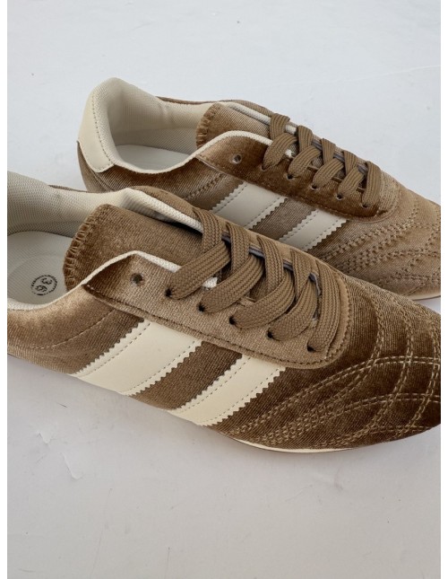 Deportiva Terciopelo Beige