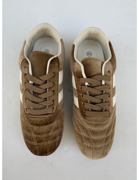 Deportiva Terciopelo Beige