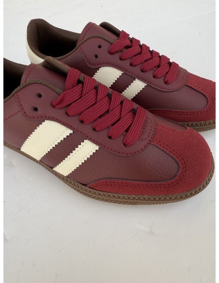 Deportiva Salsa Burdeos