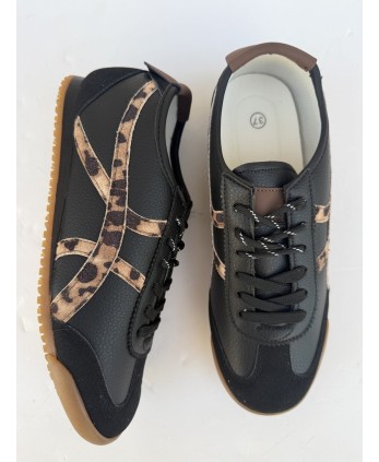 Deportiva Ámbar Negra