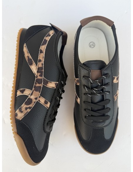 Deportiva Ámbar Negra