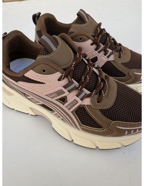 Deportiva Max Marrón