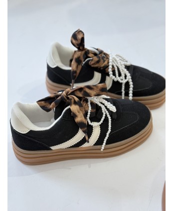 Deportiva Bella Negra