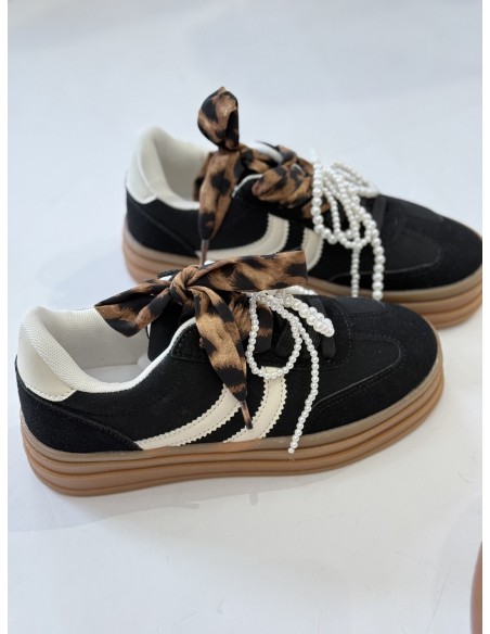 Deportiva Bella Negra