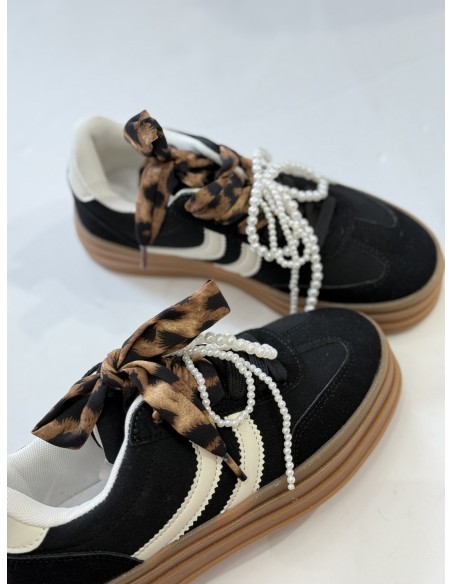 Deportiva Bella Negra