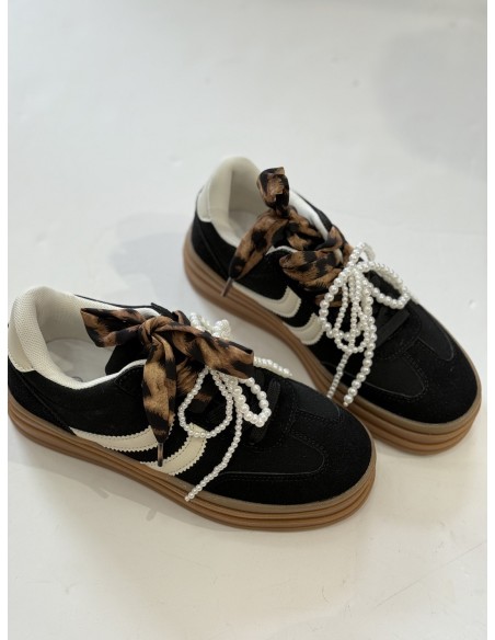 Deportiva Bella Negra