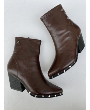 Botín Tachas Marrón