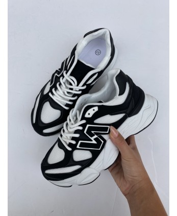 Deportiva Balance Negra