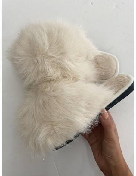 Zapatilla peluche Beige