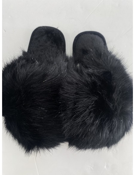 Zapatilla peluche negra