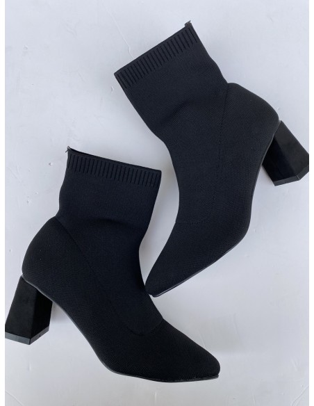 Botín calcetín negro alto
