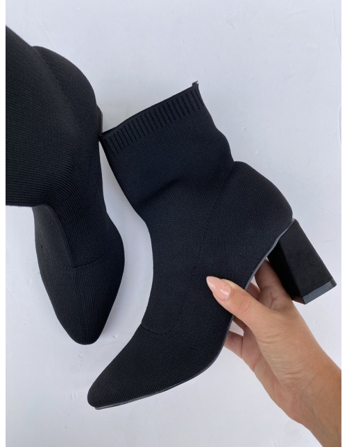Botín calcetín negro alto