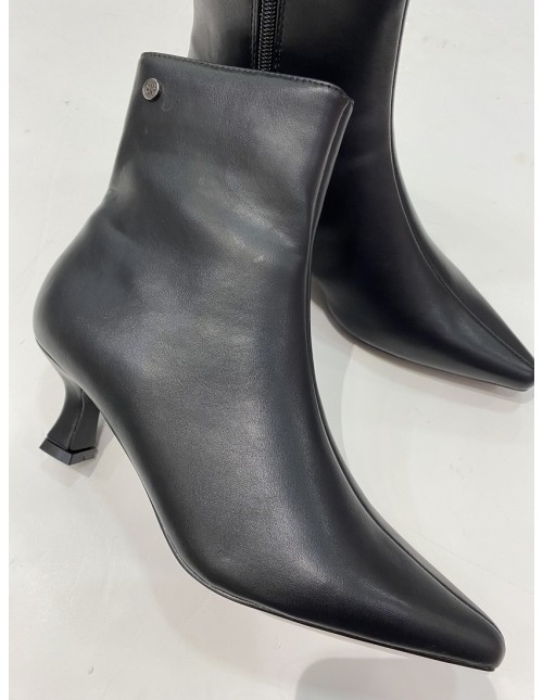 Botín Carmela Negro Material