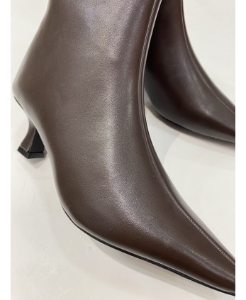 Botín Carmela Marrón Material 2