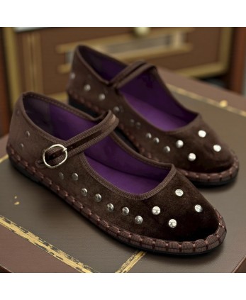 Manoletina Praga Marrón Tachuelas