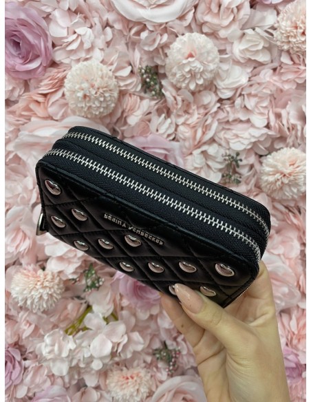 Monedero Regina tachas negro