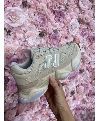 Deportiva Claudia Beige 2