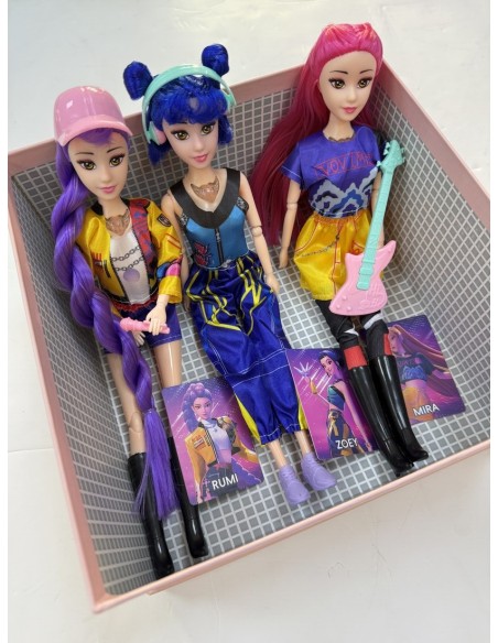 Caja 3 muñecas k-pop