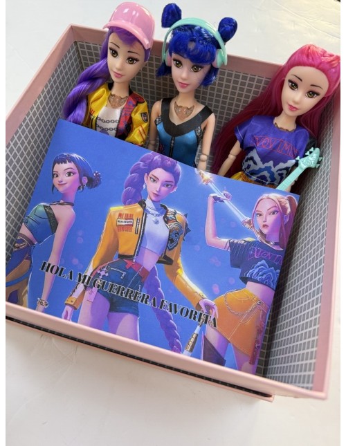Caja 3 muñecas k-pop