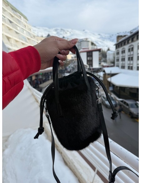 Bolso peluche negro