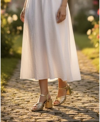 Tacón Lili dorado 2