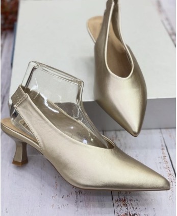 Tacón Sandra Dorado