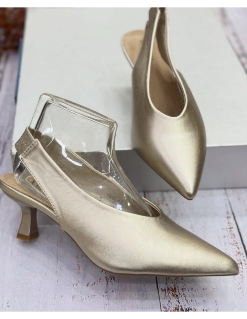 Tacón Sandra Dorado