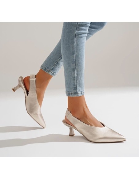 Tacón Sandra Dorado